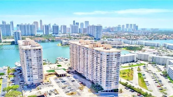 $2,999 | 18041 Biscayne Boulevard, Unit 801, Aventura, FL 33160