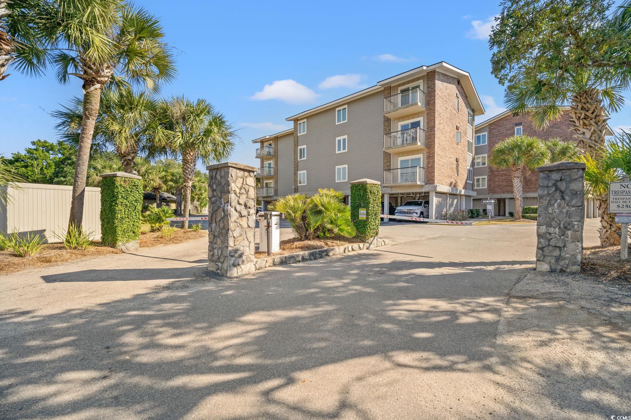 320 Myrtle Avenue Pawleys Island, SC 29585 - Photo 3 of 38 View of property