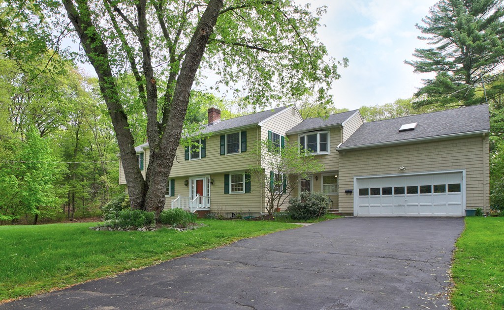 39 Kingswood Road Westwood, MA 02090 - Photo 1 of 30 Gallery Image 1