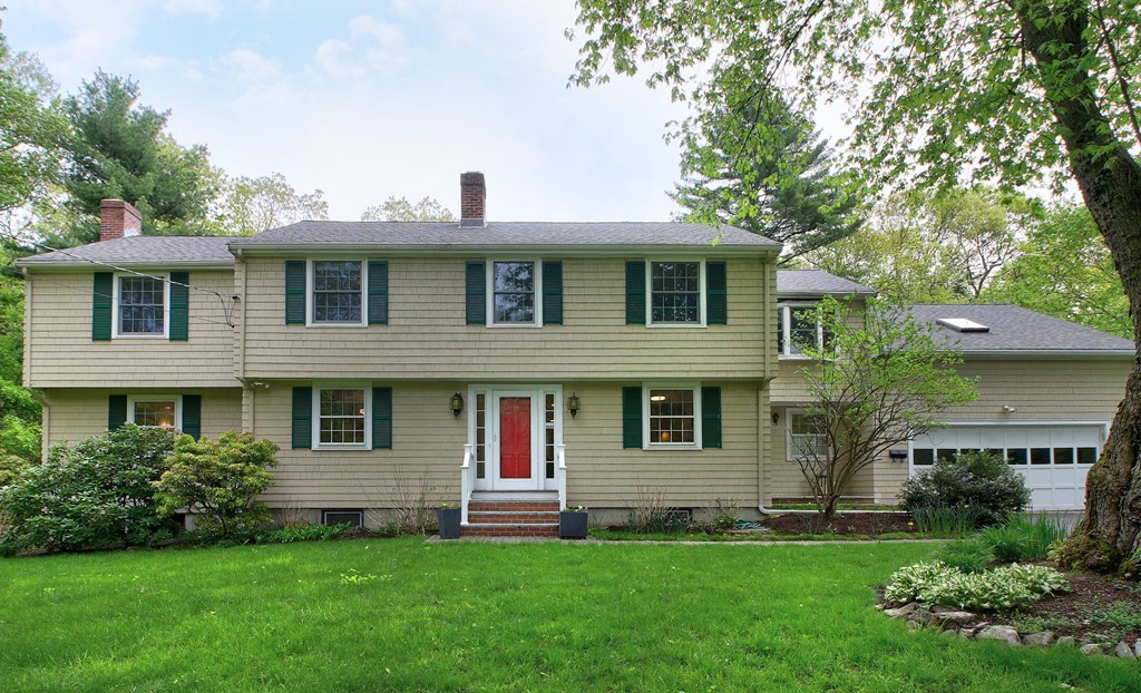 39 Kingswood Road Westwood, MA 02090 - Photo 2 of 30 Gallery Image 2
