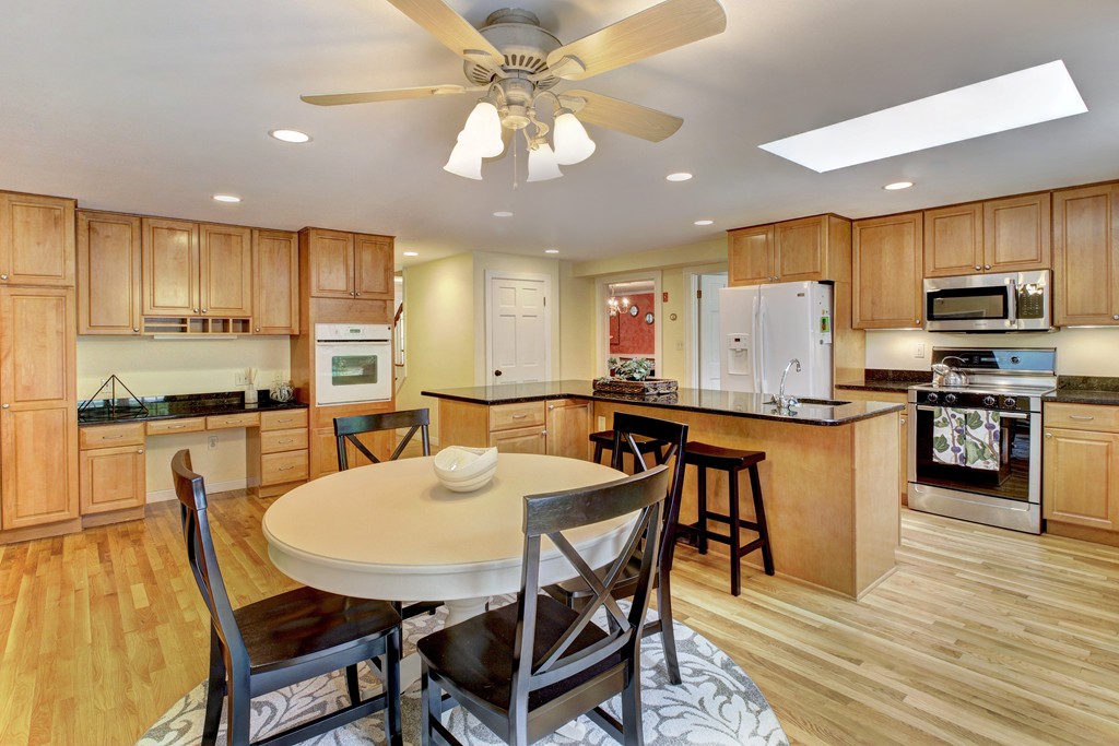 39 Kingswood Road Westwood, MA 02090 - Photo 9 of 30 Gallery Image 9