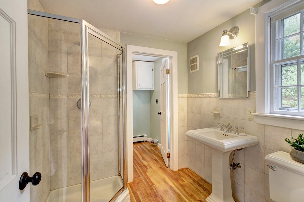 39 Kingswood Road Westwood, MA 02090 - Photo 10 of 30 Gallery Image 10