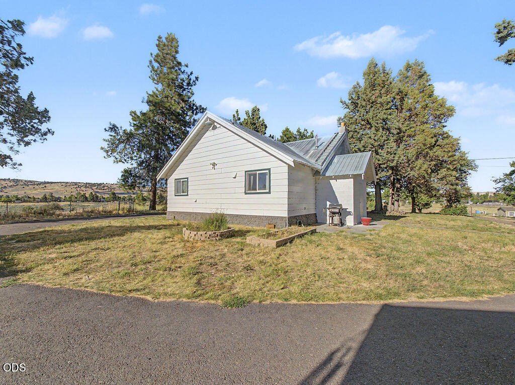 3330 Orindale Road Klamath Falls, OR 97601 - Photo 24 of 46