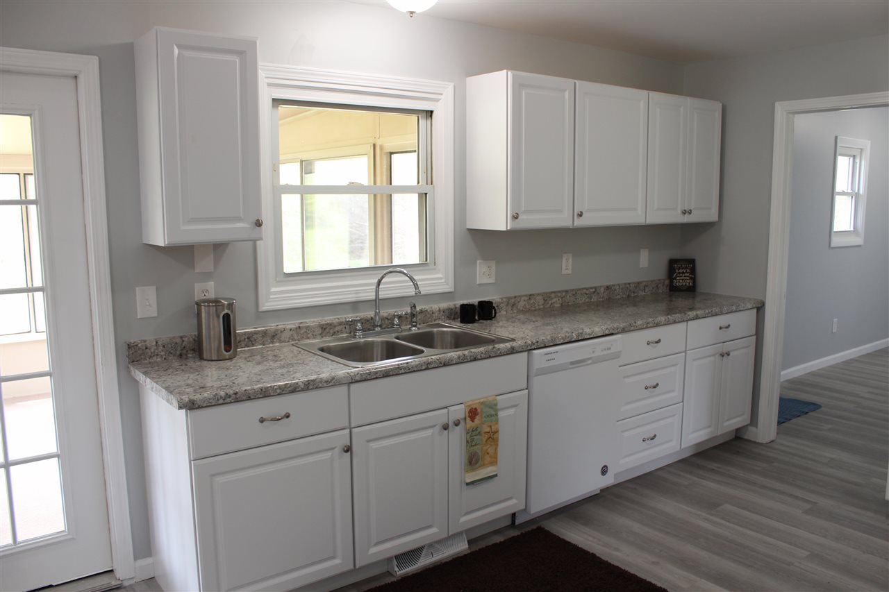 8499 North Bray Road Mount Morris, MI 48458 - Photo 7 of 45 50012181-6.JPG