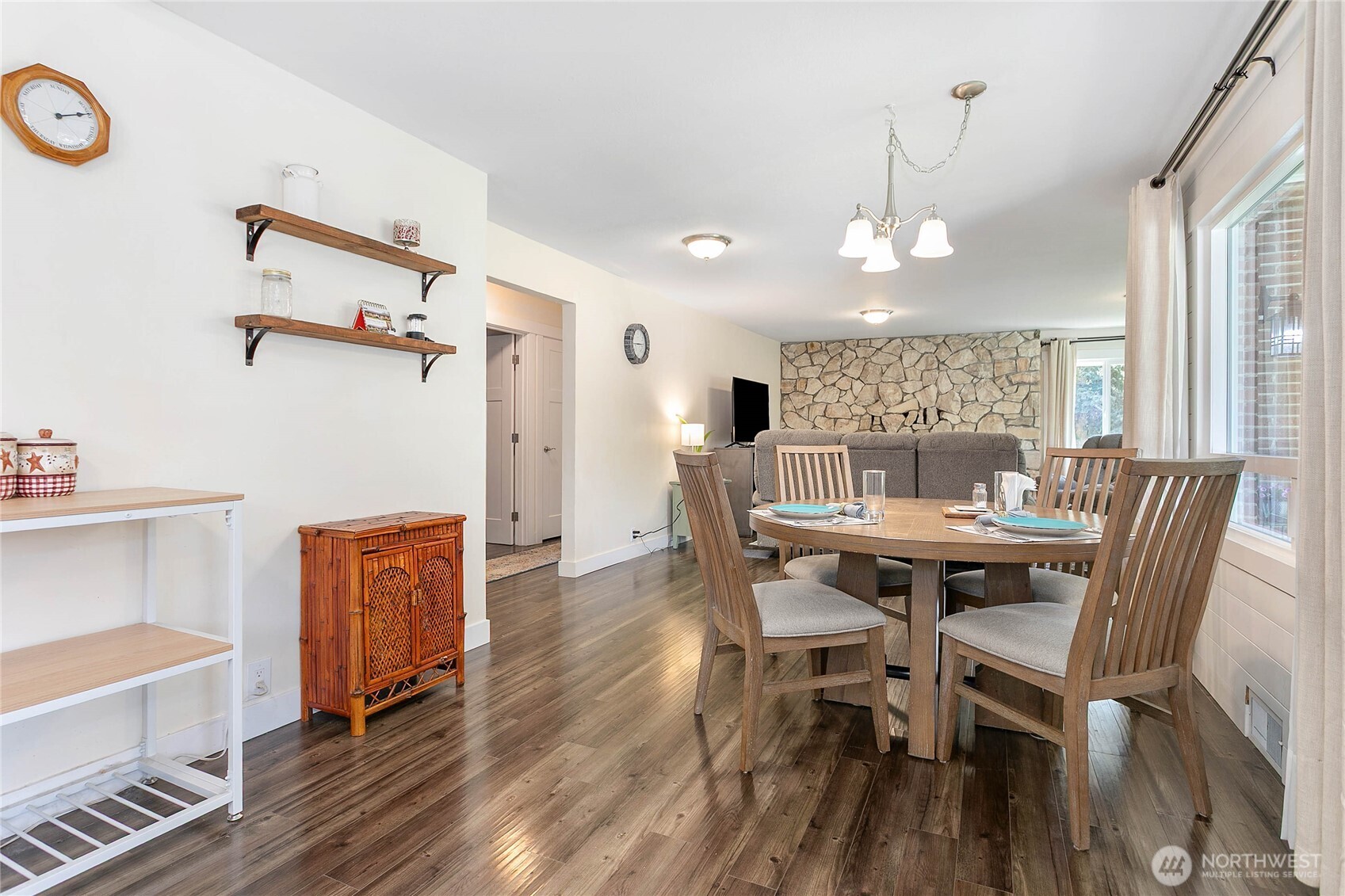 997 West Larson Road Bellingham, WA 98226 - Photo 7 of 38