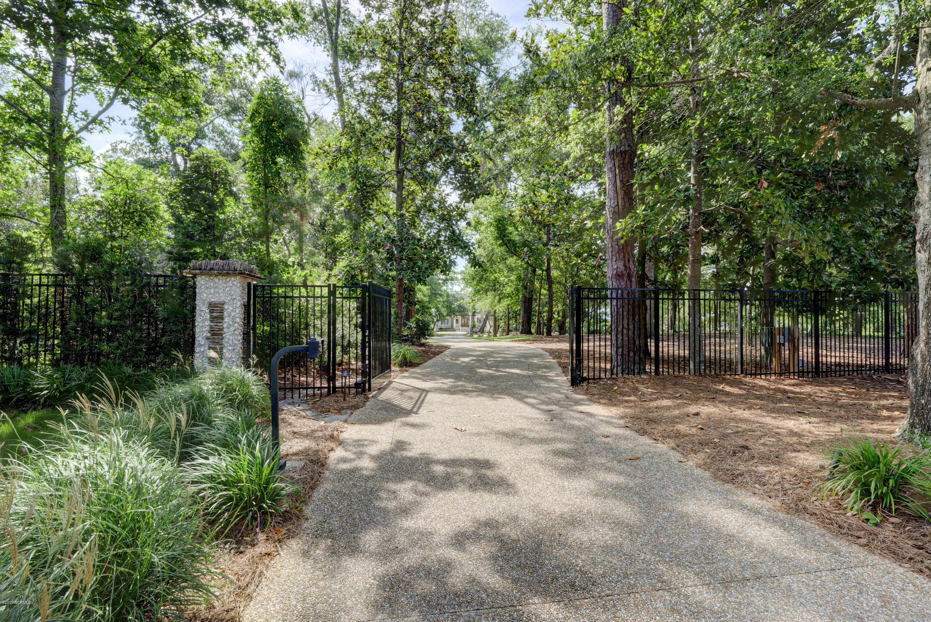 2309 Middle Sound Loop Road Wilmington, NC 28411 - Photo 9 of 78 2