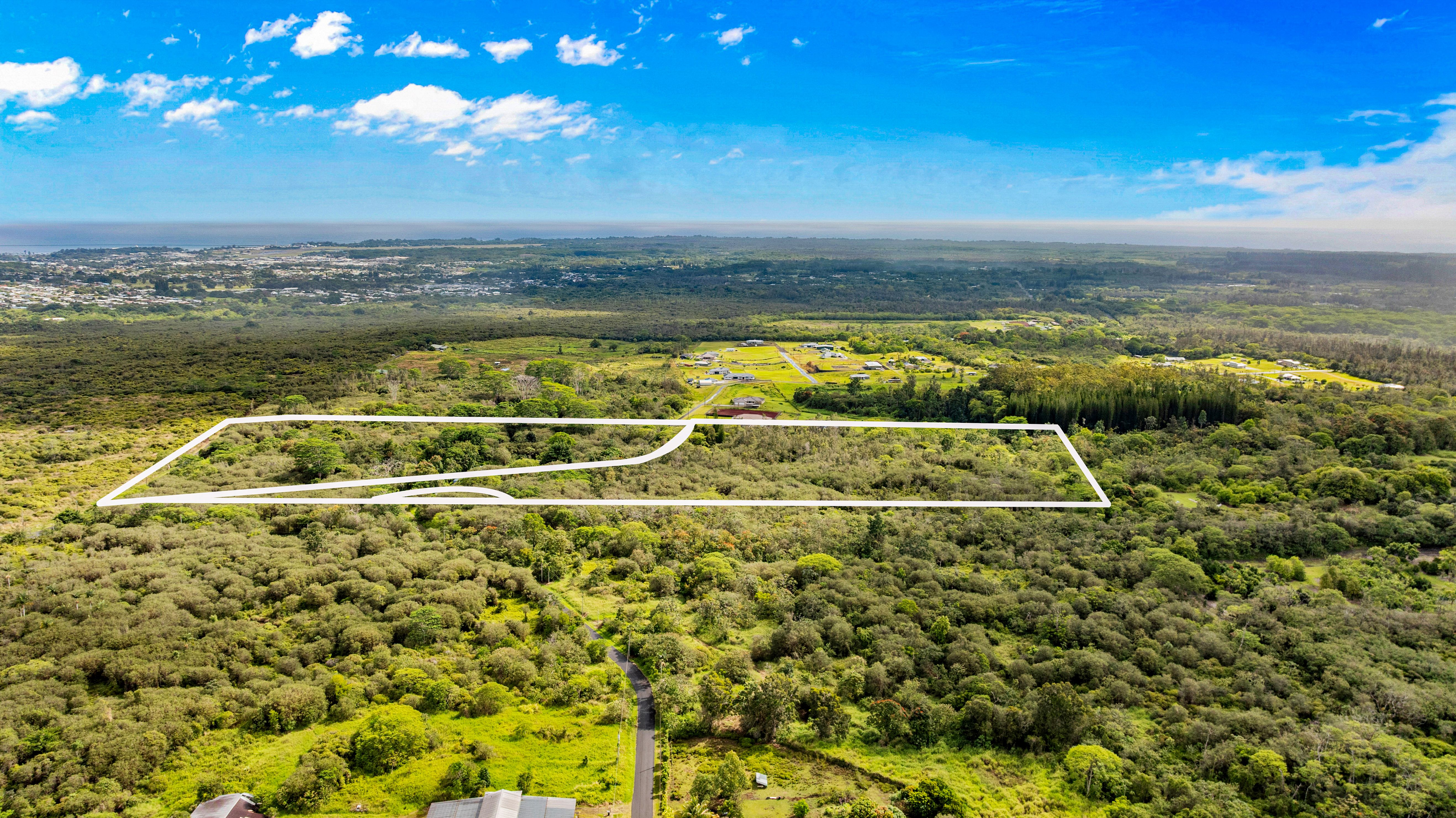 4 Ainalako Road Hilo, HI 96720 - Photo 2 of 18 a view of an ocean