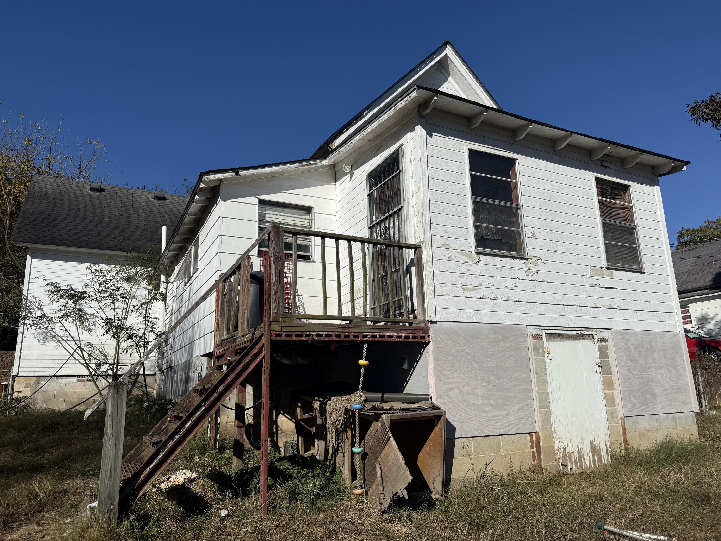 13 South Steele Street LaFayette, GA 30728 - Photo 5 of 25 IMG_0572
