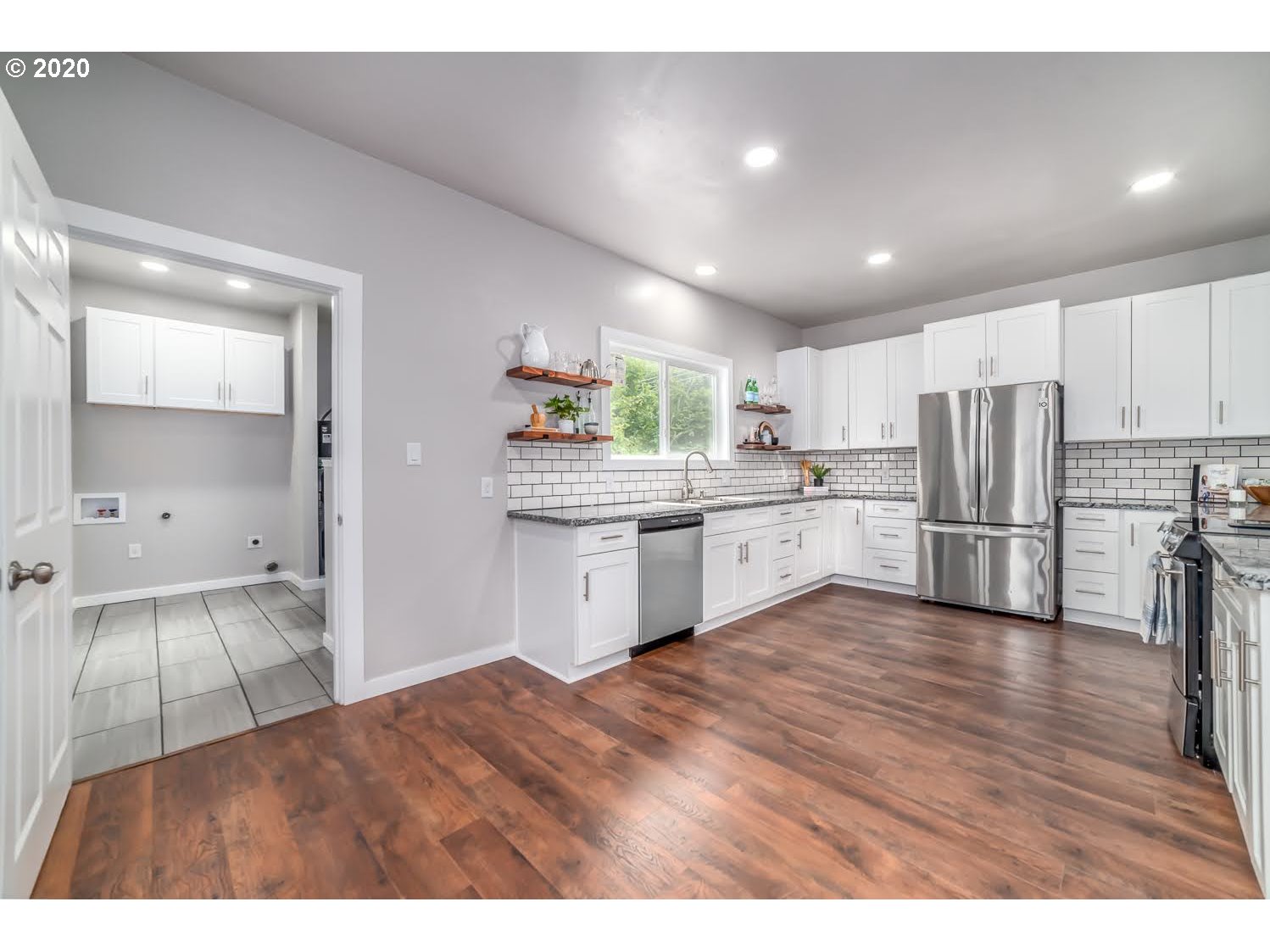24935 Suttle Road Elmira, OR 97437 - Photo 10 of 30 Gallery Image 10