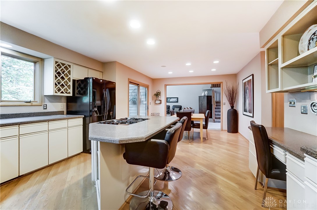 6527 Reigate Road Dayton, OH 45459 - Photo 27 of 71 Gallery Image 27