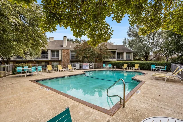 $1,700 | 2535 Wedglea Drive, Unit 224, Dallas, TX 75211