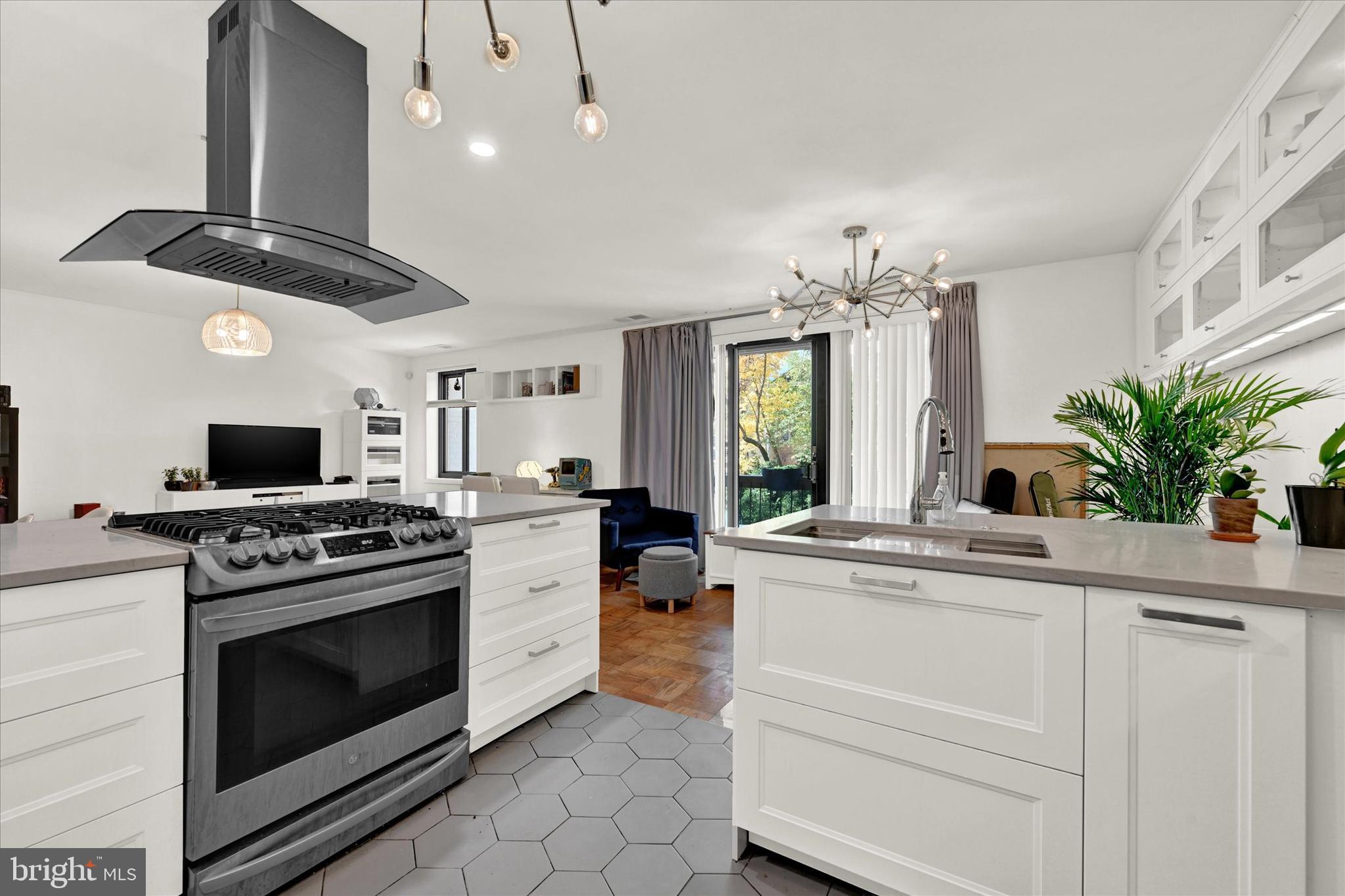 15 Cross Keys Road, Unit 15C Baltimore, MD 21210 - Photo 16 of 27