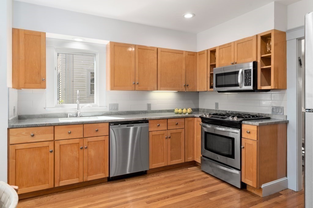 10 Bonad Road Arlington, MA 02476 - Photo 8 of 29