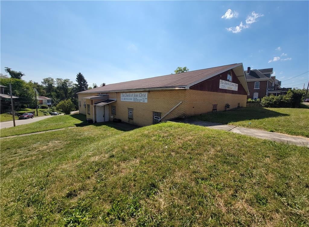 508 Reed Street Clairton, PA 15025 - Photo 1 of 24 Gallery Image 1