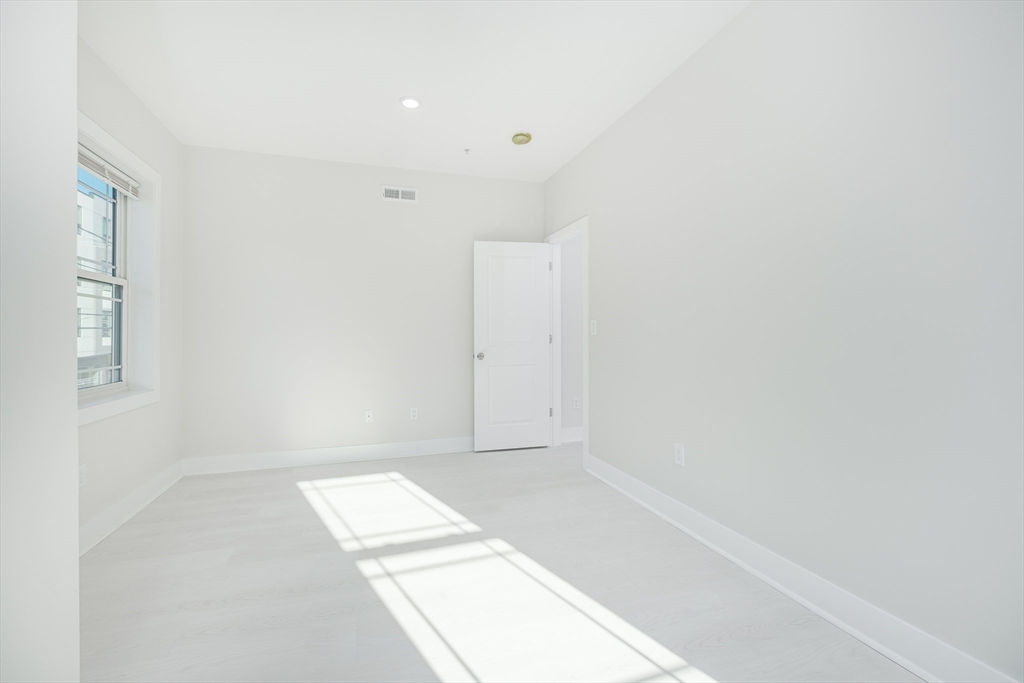 1540 North Shore Road, Unit 302 Revere, MA 02151 - Photo 7 of 15 a view of an empty room