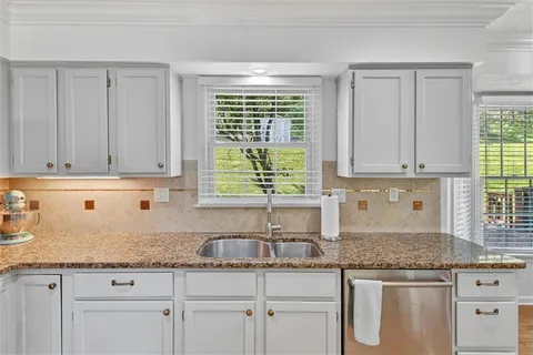 $479,900 | 111 Creekside Court, Venetia, PA 15367