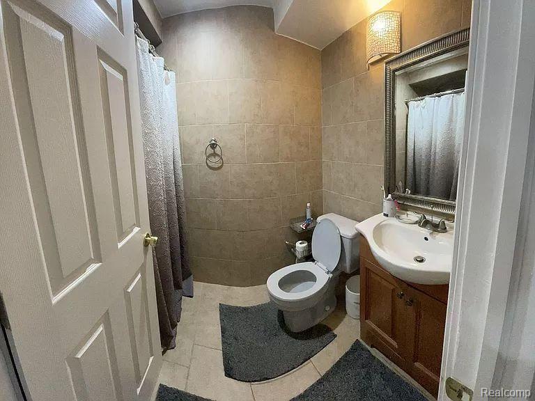 43807 Oakbrook Road Canton, MI 48187 - Photo 6 of 23