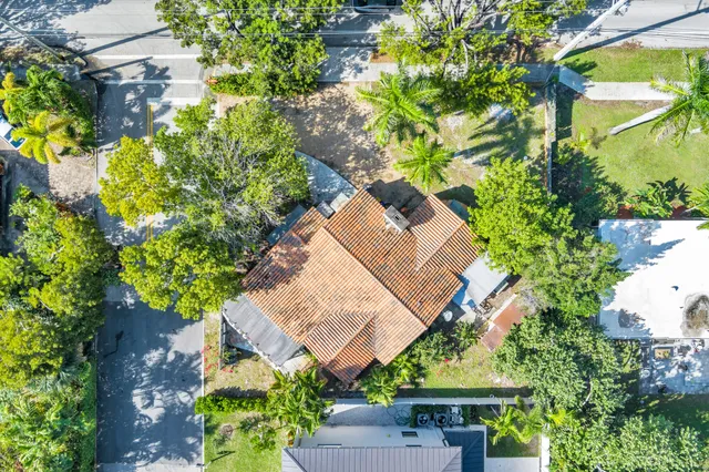 $3,950,000 | 383 31st Court, West Palm Beach, FL 33407