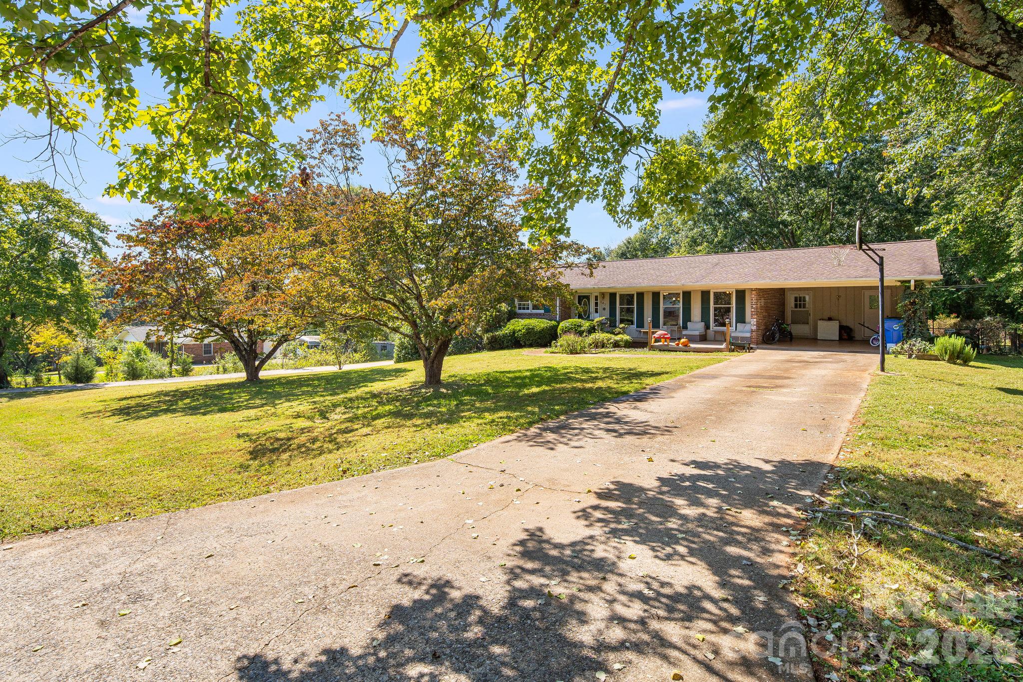 147 Ridgeland Drive Rutherfordton, NC 28139 - Photo 13 of 28 Gallery Image 13
