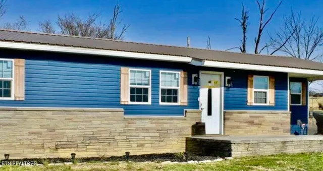 $242,000 | 217 Yoakum Lane, Speedwell, TN 37870