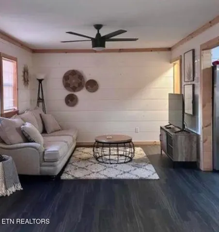 $242,000 | 217 Yoakum Lane, Speedwell, TN 37870