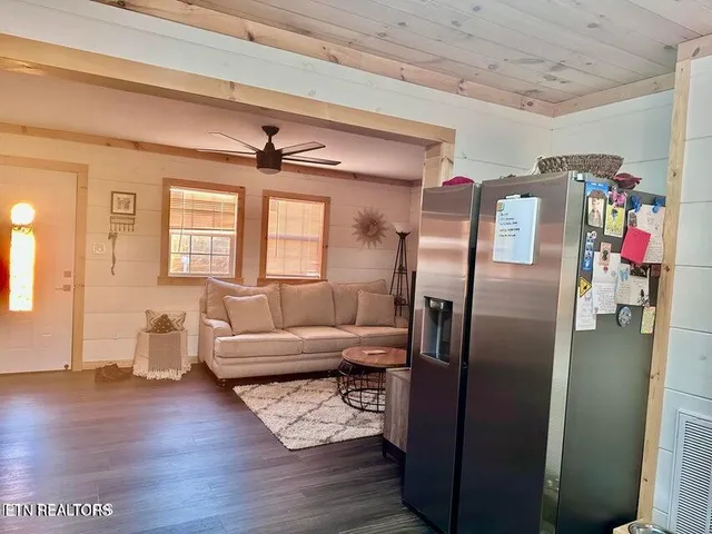 $242,000 | 217 Yoakum Lane, Speedwell, TN 37870