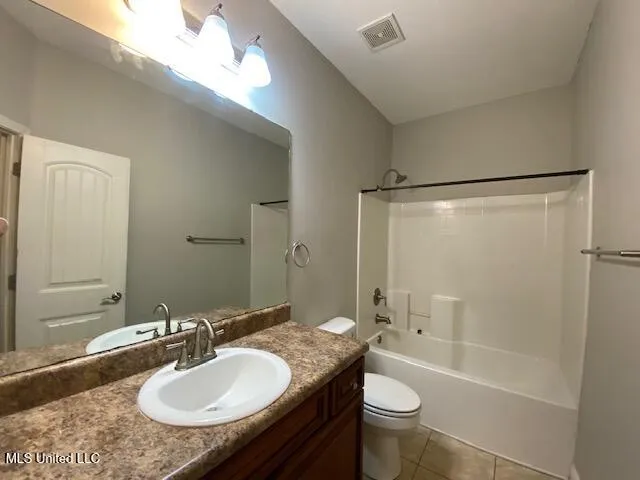 $1,800 | 17017 Washingtonia Lane, D'Iberville, MS 39540