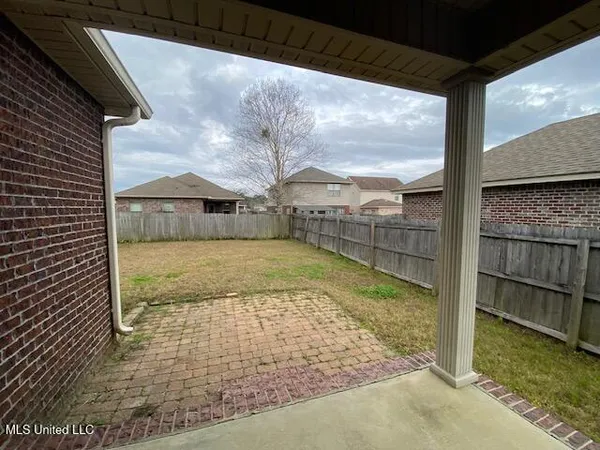 $1,800 | 17017 Washingtonia Lane, D'Iberville, MS 39540