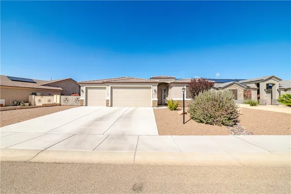 $349,000 | 4818 East Lazy River Road, Kingman, AZ 86401