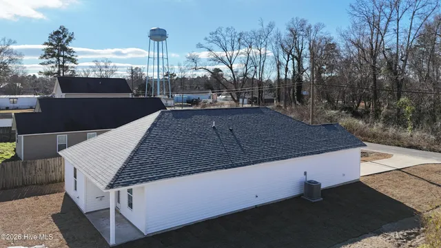 $247,500 | 205 Jenkins Avenue, Maysville, NC 28555