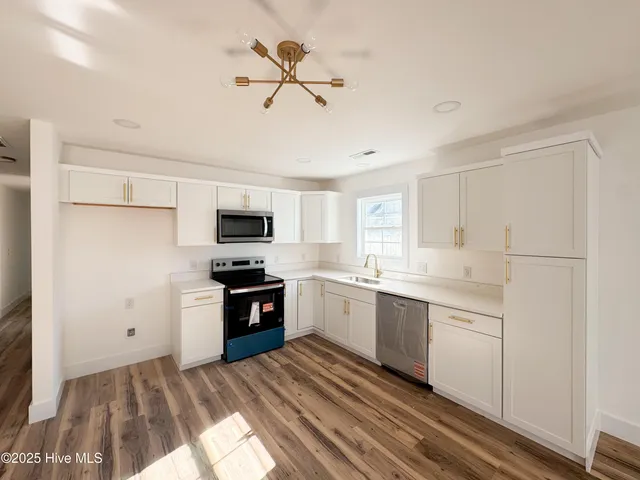 $255,000 | 205 Jenkins Avenue, Maysville, NC 28555