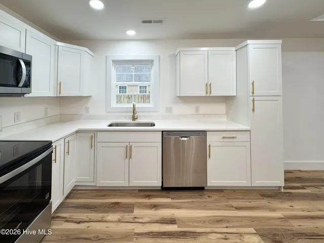 $247,500 | 205 Jenkins Avenue, Maysville, NC 28555