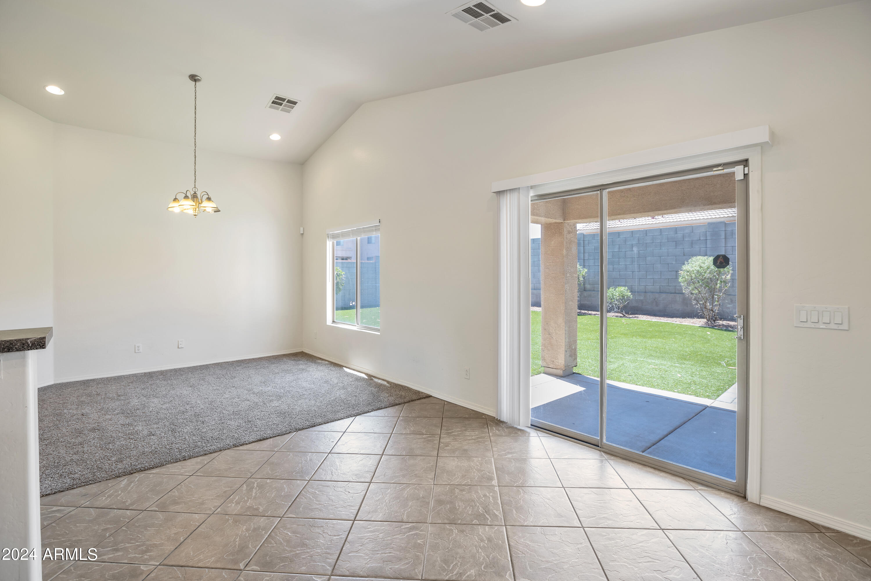1209 West Vineyard Road Phoenix, AZ 85041 - Photo 11 of 31 Vineyard - 1127