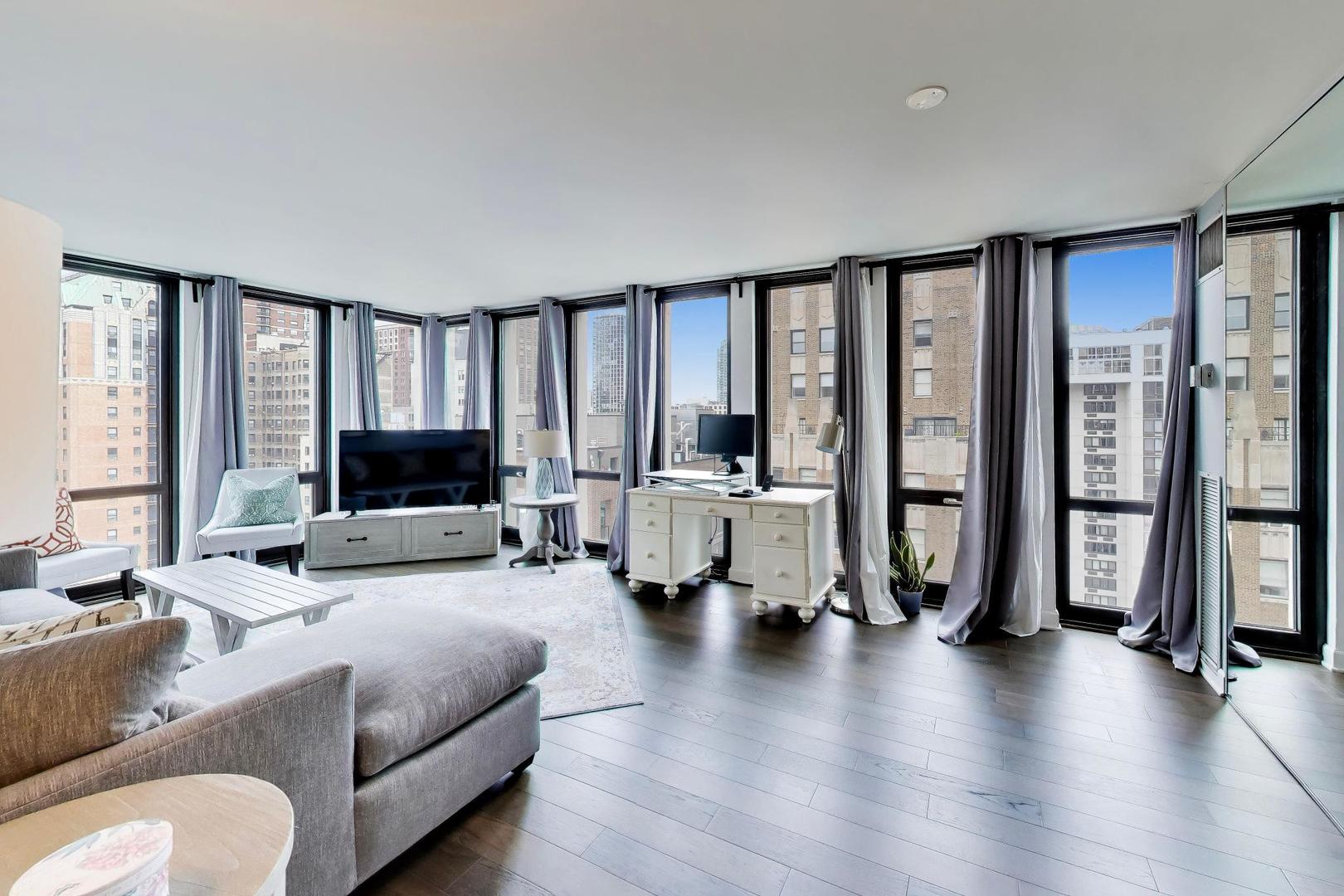1 East Scott Street, Unit 1609 Chicago, IL 60610 - Photo 2 of 31