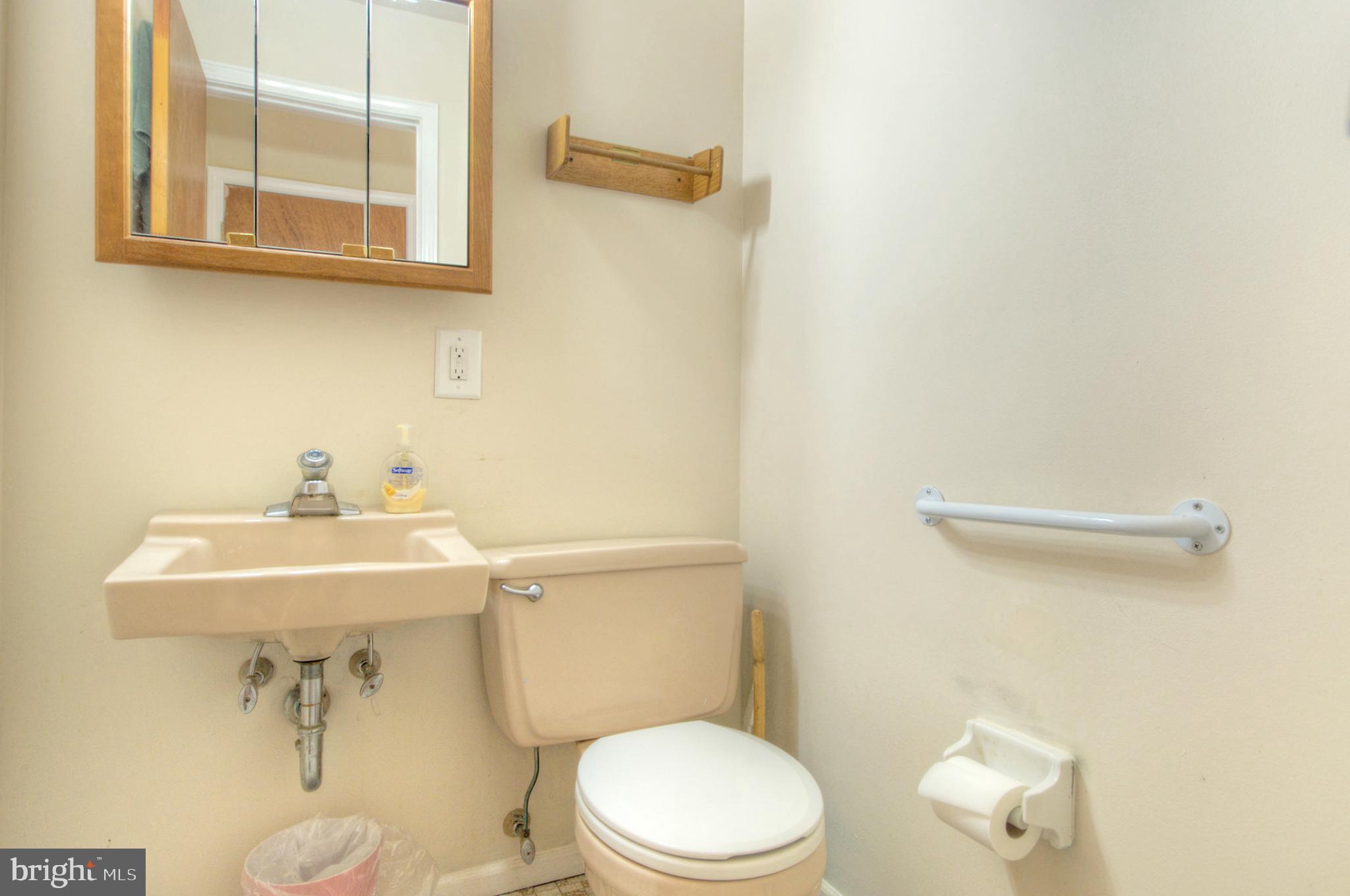 1911 Egg Harbor Road Lindenwold, NJ 08021 - Photo 19 of 58