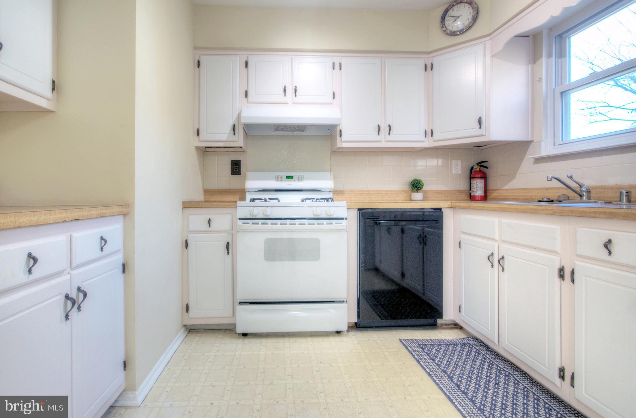 1911 Egg Harbor Road Lindenwold, NJ 08021 - Photo 22 of 58