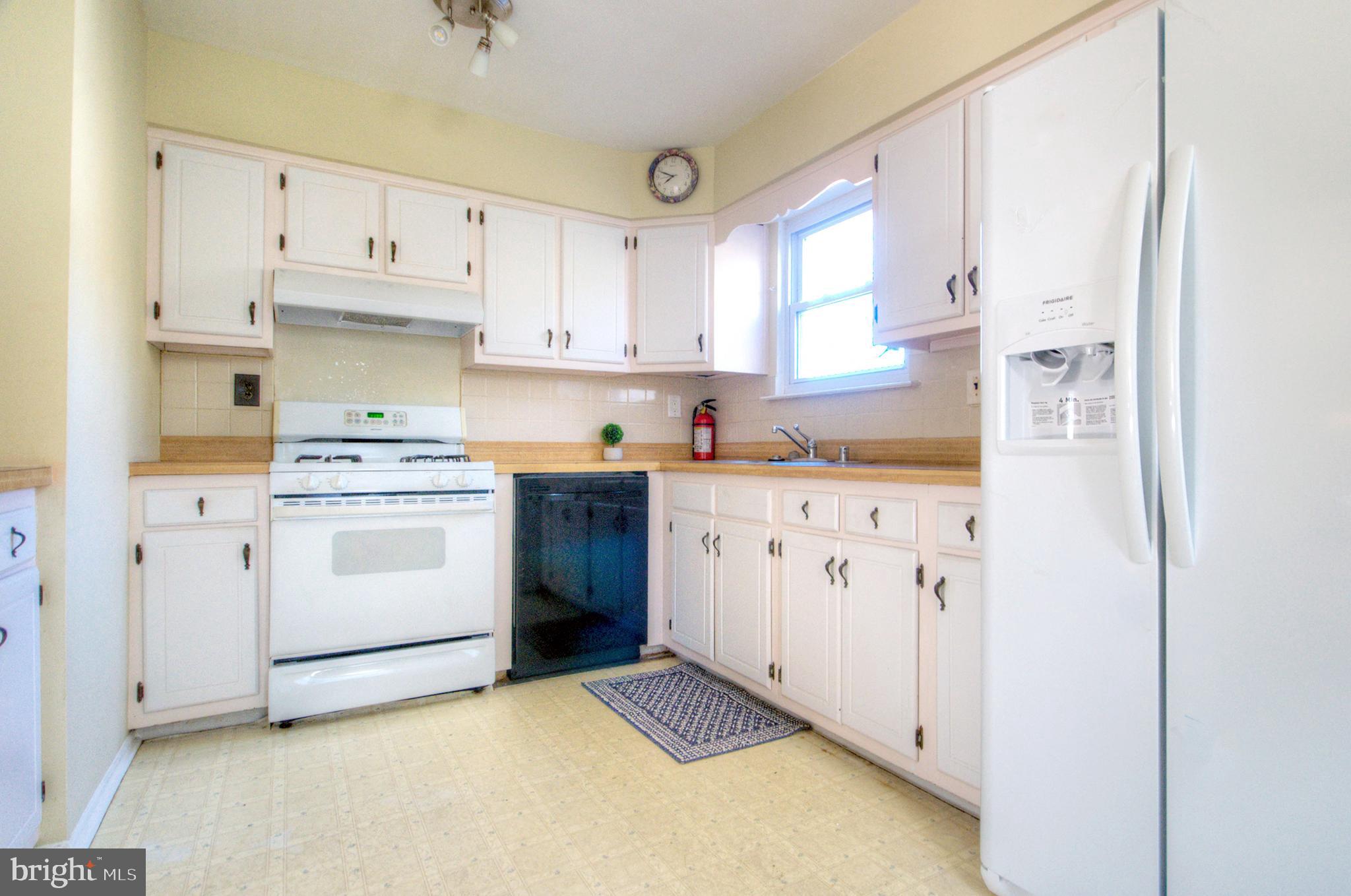 1911 Egg Harbor Road Lindenwold, NJ 08021 - Photo 24 of 58