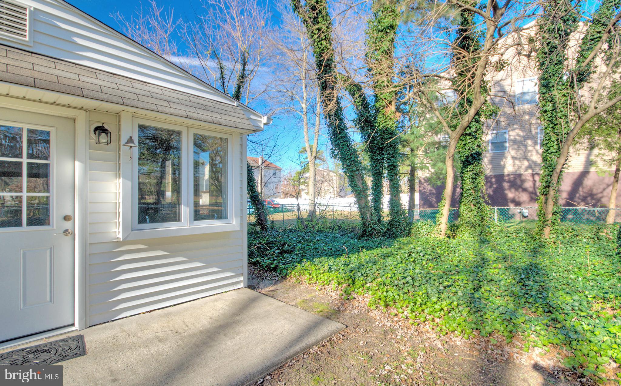 1911 Egg Harbor Road Lindenwold, NJ 08021 - Photo 7 of 58