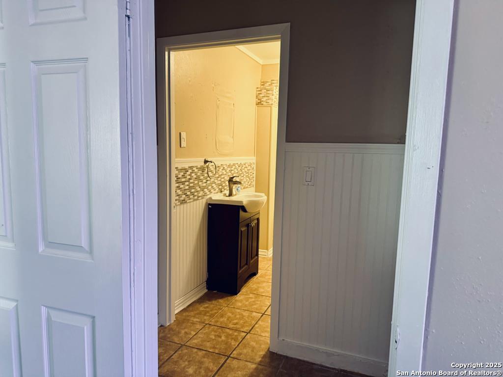 1402 North Tyler Christine, TX 78012 - Photo 14 of 17