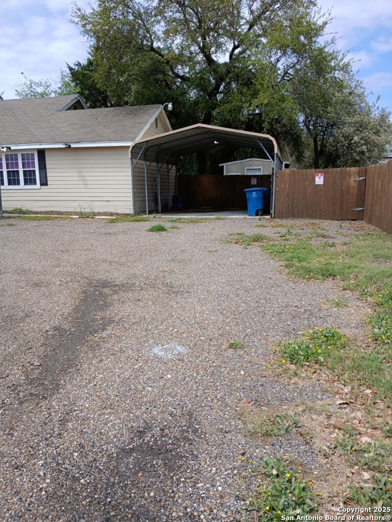 1402 North Tyler Christine, TX 78012 - Photo 4 of 17