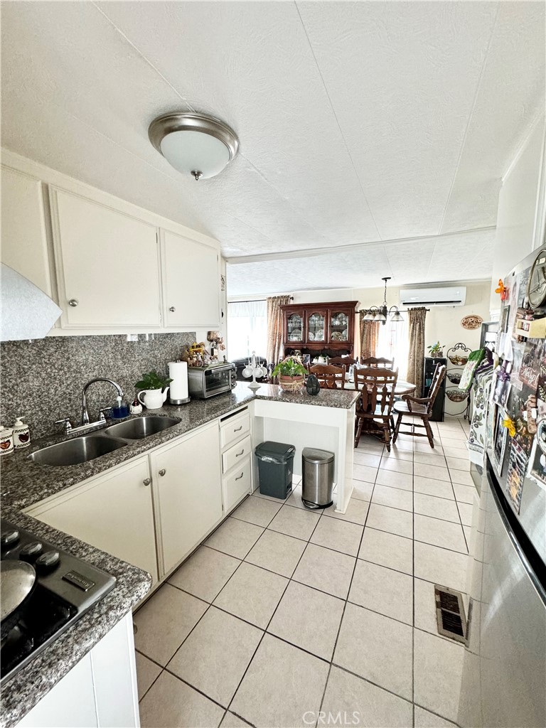 16601 Garfield Avenue, Unit 91 Paramount, CA 90723 - Photo 18 of 33