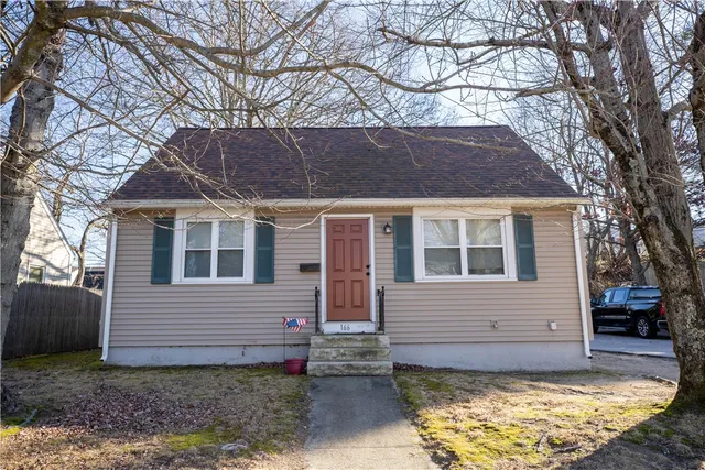 $360,000 | 166 Hopkins Hill Road, Coventry, RI 02816