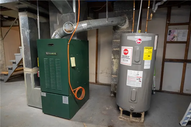 $360,000 | 166 Hopkins Hill Road, Coventry, RI 02816