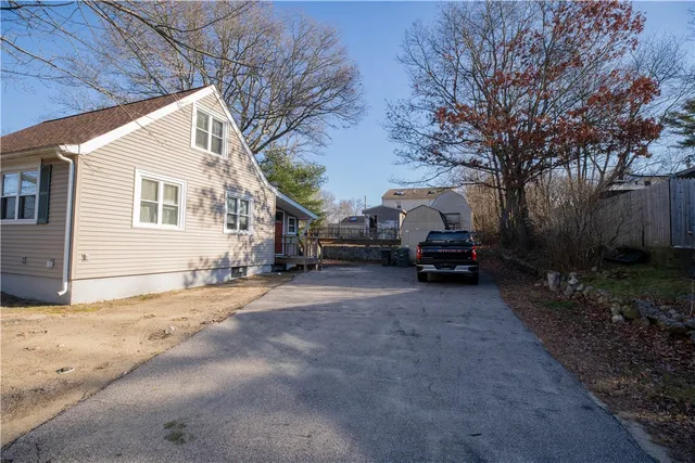 $360,000 | 166 Hopkins Hill Road, Coventry, RI 02816