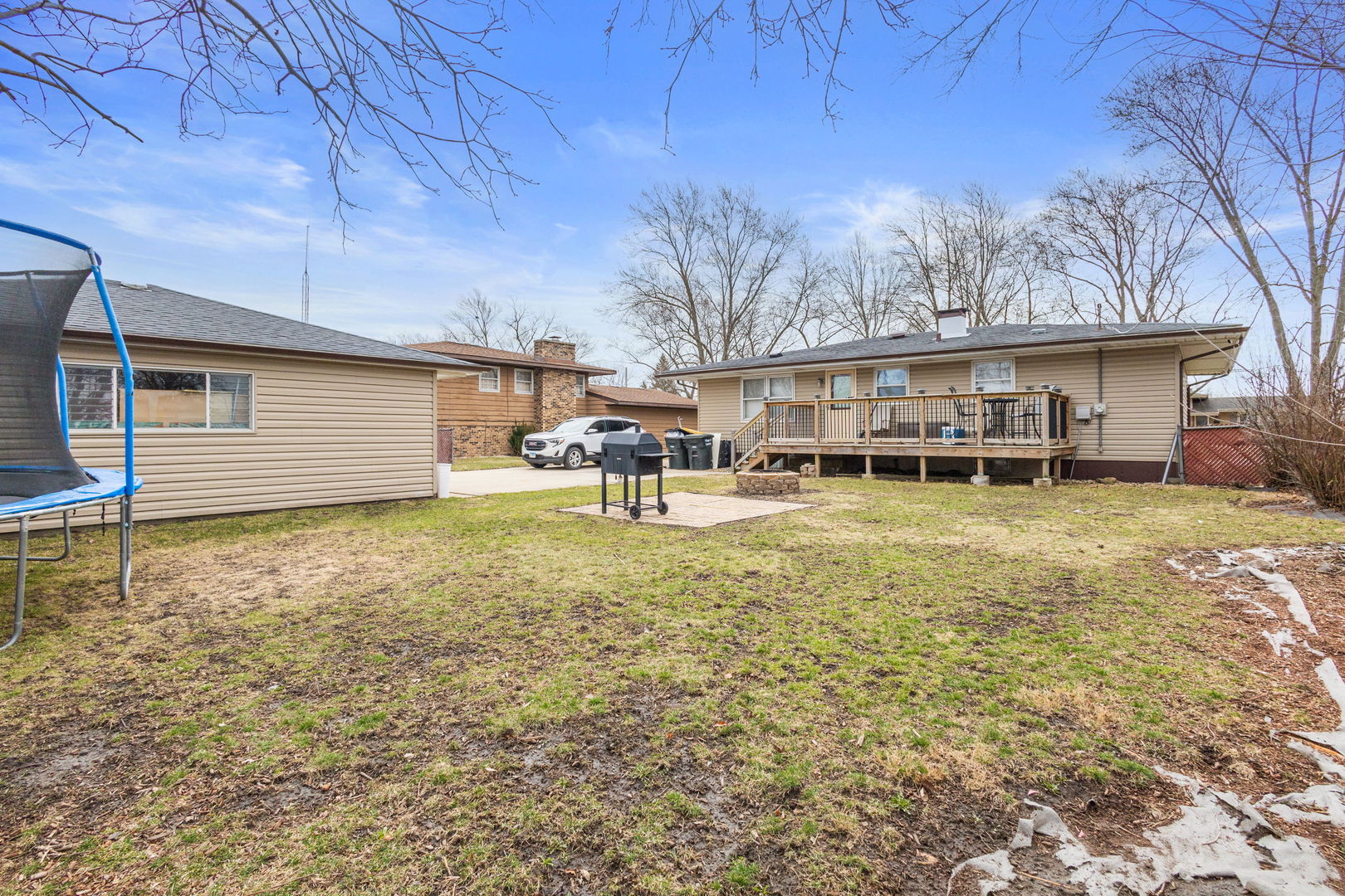3116 191st Place Lansing, IL 60438 - Photo 17 of 19 a house view with swimming pool in front of it