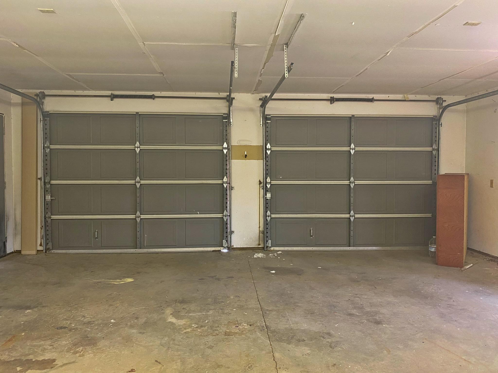 52055 Read Loop La Pine, OR 97739 - Photo 24 of 36 2 Car Garage