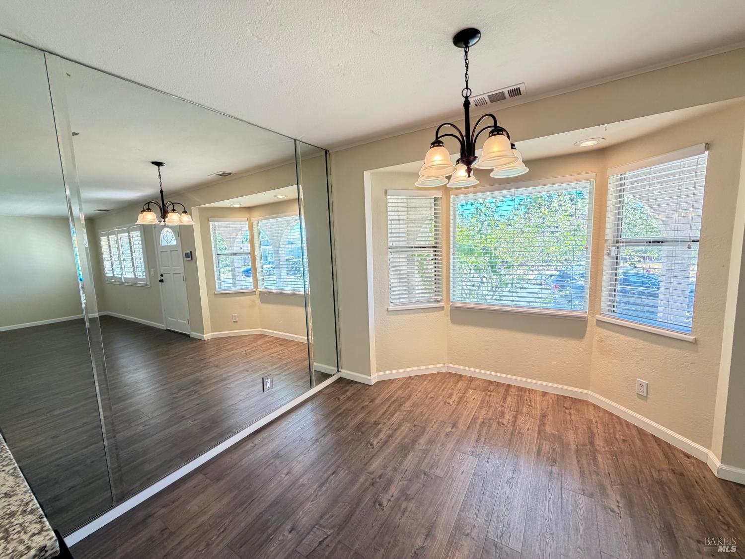 210 Trinity Court Rio Vista, CA 94571 - Photo 8 of 42 Gallery Image 8