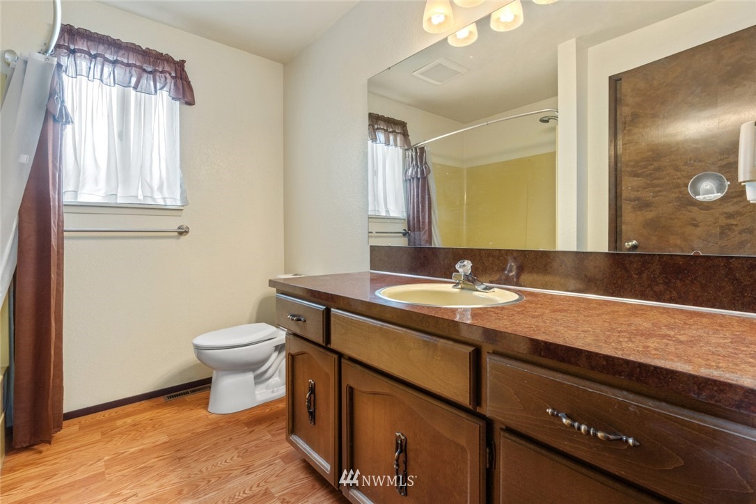 1212 Johnson Road Centralia, WA 98531 - Photo 7 of 21 Gallery Image 7