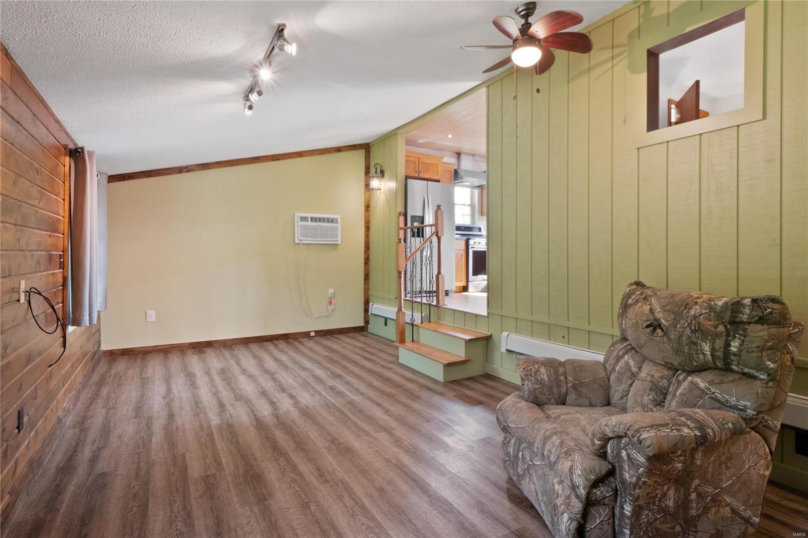 987 Red Ball Trail Coffeen, IL 62017 - Photo 12 of 33
