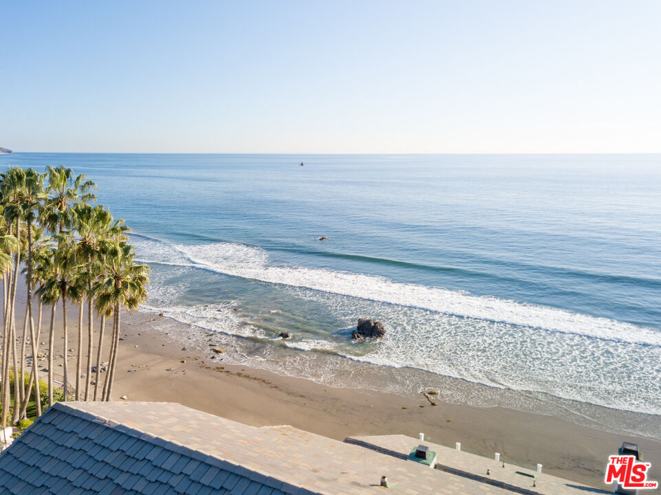 31444 Broad Beach Road Malibu, CA 90265 - Photo 30 of 36 a view of a terrace space